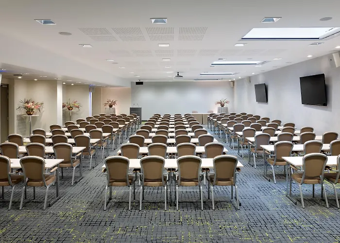 Hotel Nordic Forum 4*