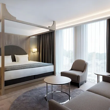 Nordic Forum Отель Таллин