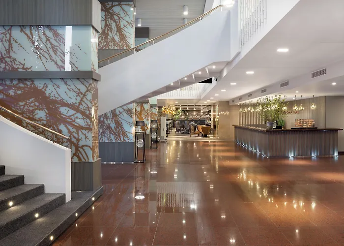 Nordic Forum Hotell 4*